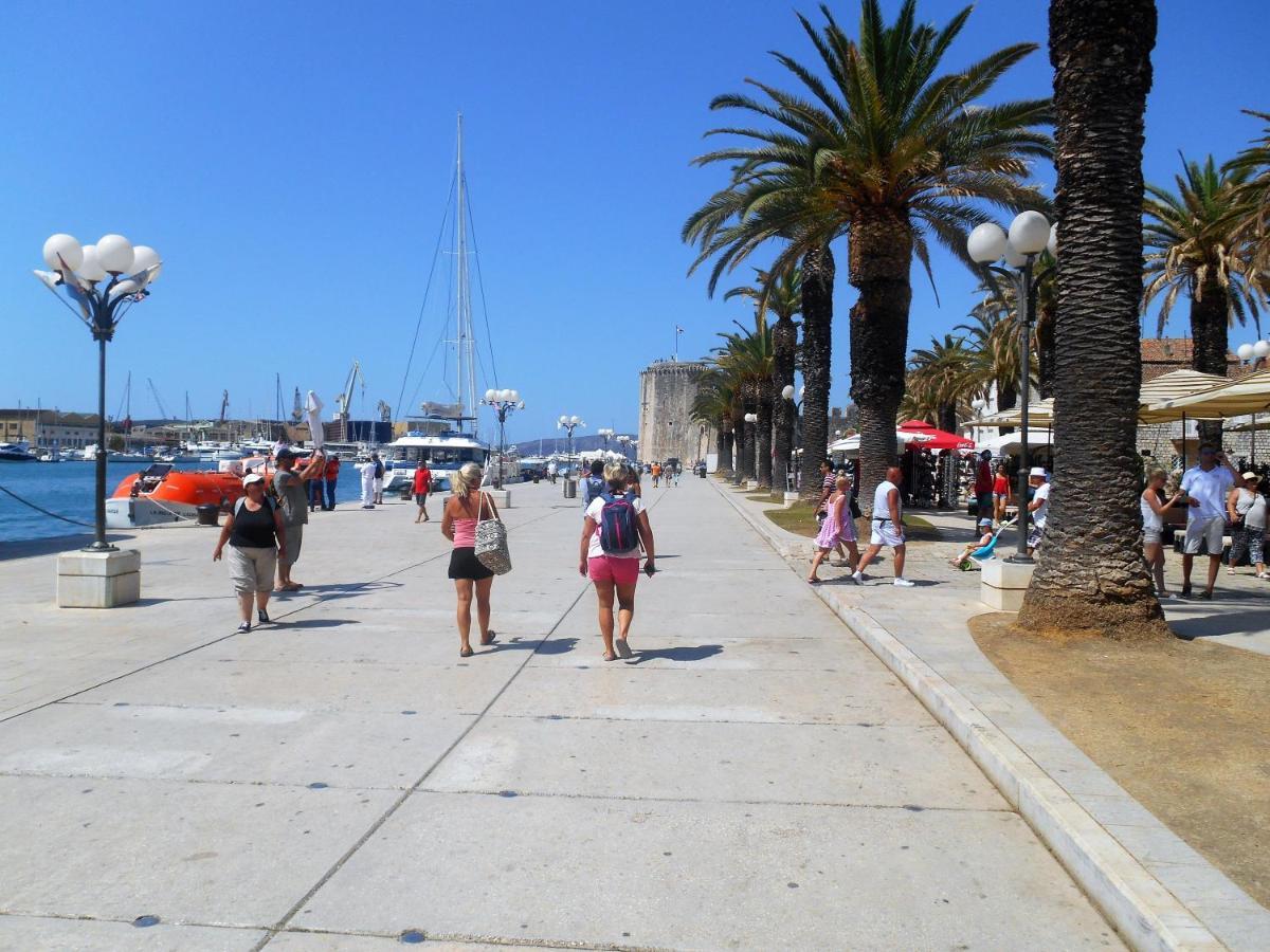 Apartments Bresan Trogir Luaran gambar