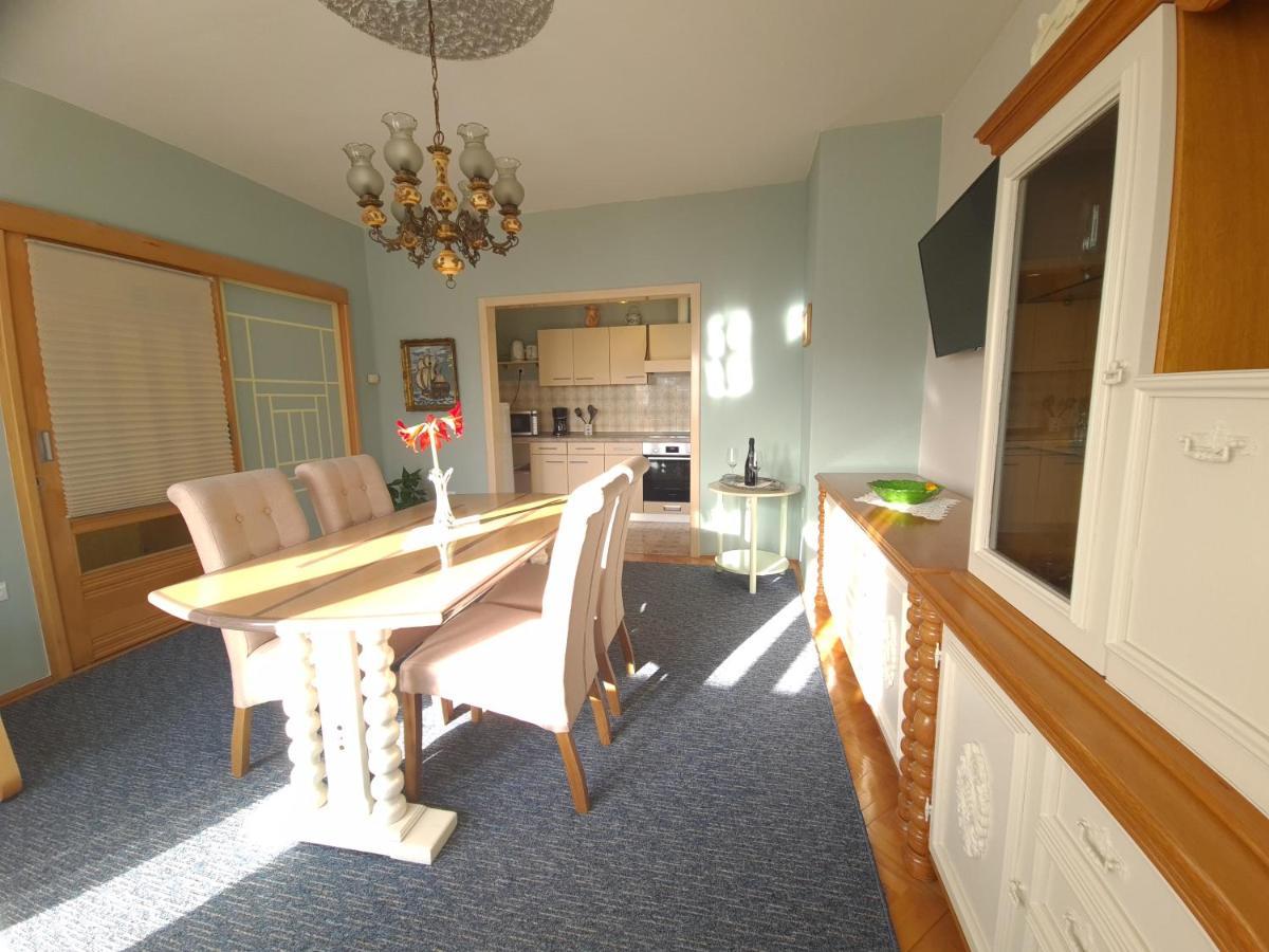 Apartments Bresan Trogir Luaran gambar