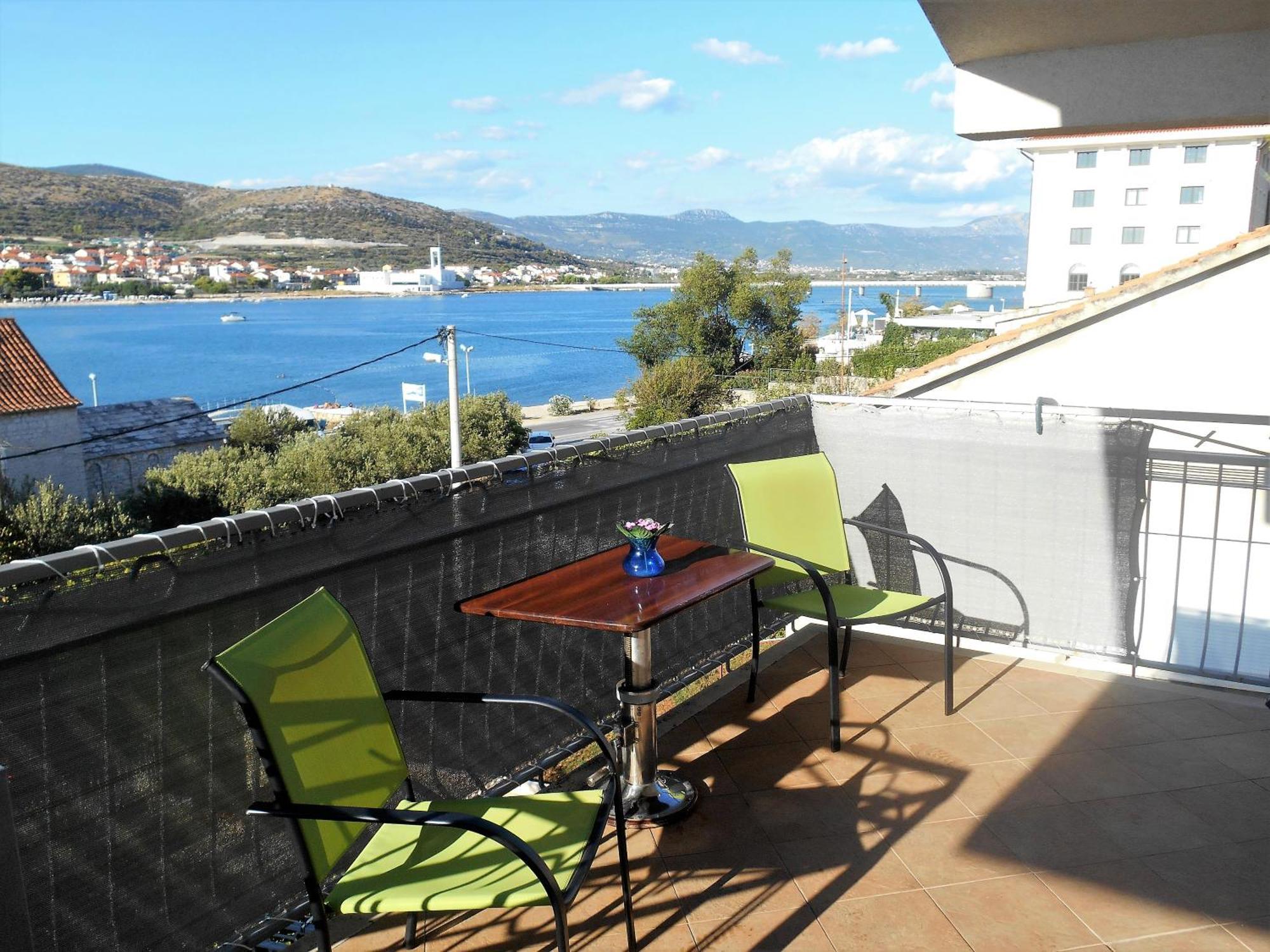 Apartments Bresan Trogir Luaran gambar