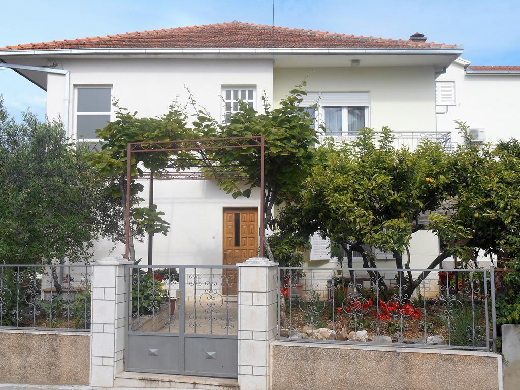 Apartments Bresan Trogir Luaran gambar