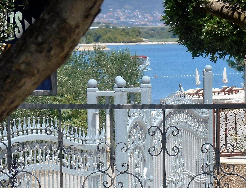 Apartments Bresan Trogir Luaran gambar