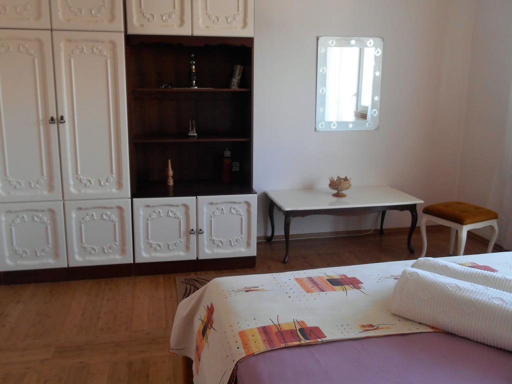 Apartments Bresan Trogir Bilik gambar